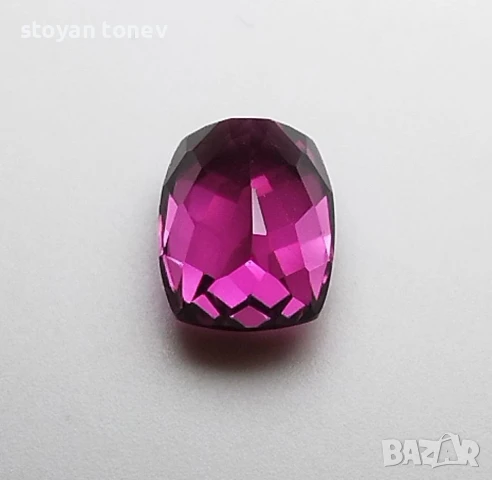 Изящен гранат с жив цвят и идеална форма 4.30кт.! Нов! , снимка 5 - Други - 43872048