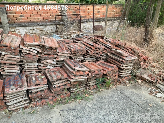 Продавам керемиди 50 стотинки на керемида, снимка 2 - Строителни материали - 52818691