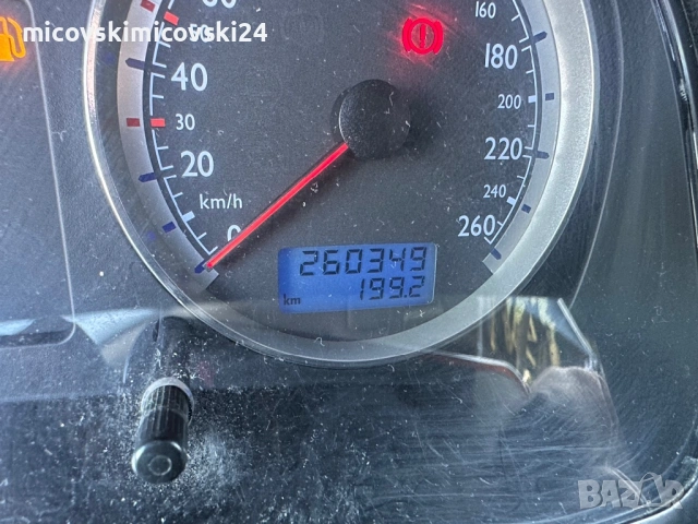 Vw Bora 1.6, снимка 12 - Автомобили и джипове - 53489253