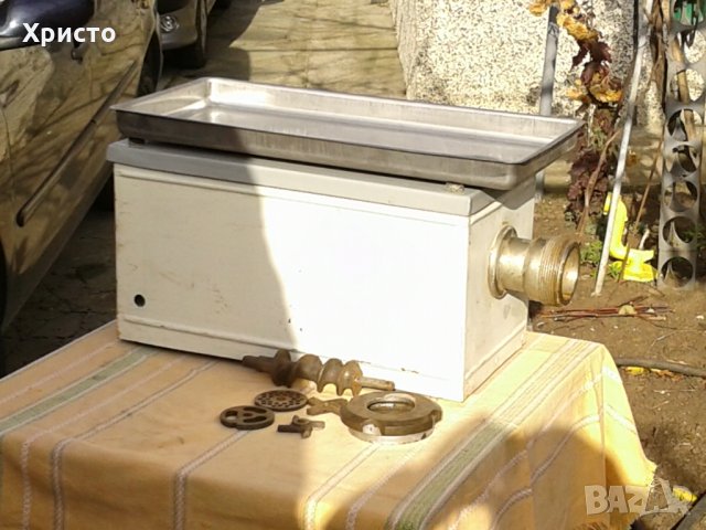 Редуктор за месомелачка и два двигателя, снимка 2 - Обзавеждане на кухня - 33143485