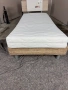 Единично легло 90/200 с матрак в много добро състояние , снимка 3