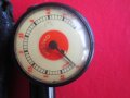 Уникален бакелитов манометър за гуми на Порше , снимка 2