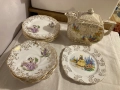 Винтидж чинийки и чайник, снимка 1