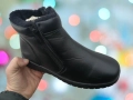Дамски зимни боти с два ципа и топъл хастар в черно., снимка 2