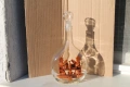 Стъклено шише за алкохол с дървени фигурки , снимка 1