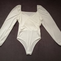 Ново дамско боди с обемни дълги ръкави и сърцевидно деколте в бял цвят р-р S, снимка 6 - Блузи с дълъг ръкав и пуловери - 43544942