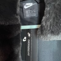 Палто с косъм Nike, снимка 3 - Палта, манта - 42989283