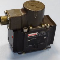 серво клапан Rexroth 4WSE2EM6-21/5B9ET315K17EV directional ser-valves in 4-way variant, снимка 9 - Резервни части за машини - 37994701