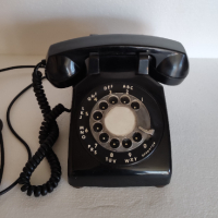 ITT стар телефон, снимка 1 - Антикварни и старинни предмети - 44884975