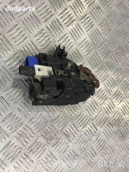 Брава врата VW Touareg,2004г.(предна дясна), снимка 1