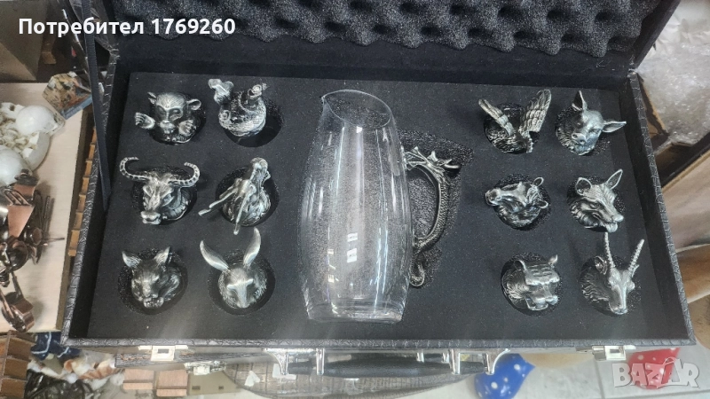 Продавам к-т от 12чашки с кана с глави на животни!, снимка 1