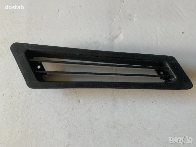 Решетка за калник на Mercedes w463 , снимка 1