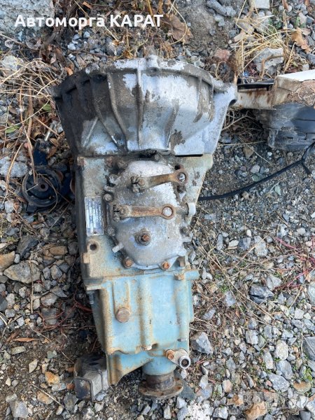 скоростна кутия мерцедес 207 208 409 410 и други, снимка 1