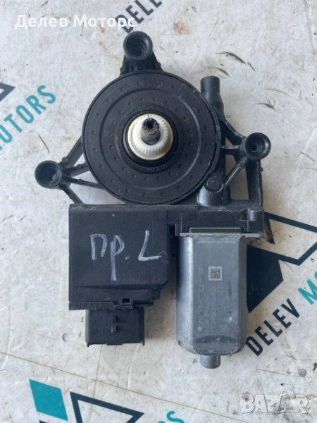 Предно ляво моторче стъклоповдигвач 9811848780 от Peugeot 5008, 1.6 BlueHDI, automatic, 120 ph., снимка 1