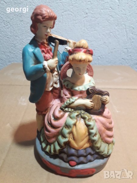 Цветна керамична фигурка , снимка 1