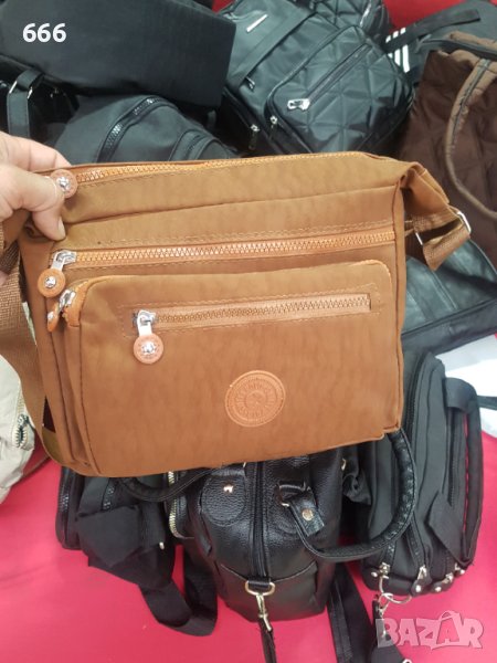 Чанти, снимка 1