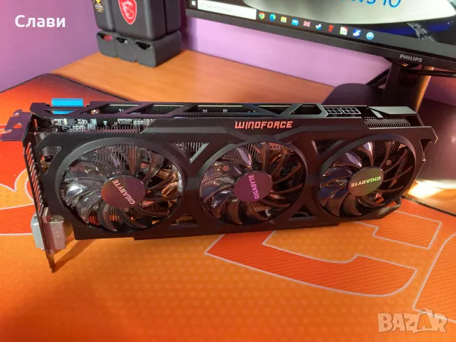 Видео карта GIGABYTE AMD RADEON R9 270X OC WINDFORCE 2GB/256 BIT GDDR5, снимка 5 - Видеокарти - 48495162