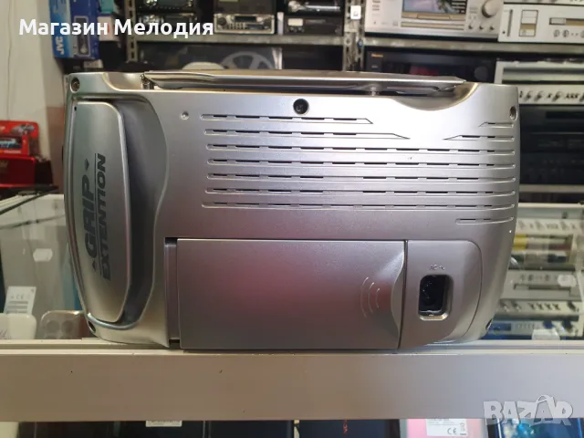 Радио GRUNDIG Ocean Boy 510 В отлично техническо и визуално състояние., снимка 8 - Радиокасетофони, транзистори - 47630343