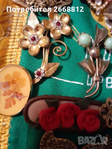 Брошки, снимка 5 - Колиета, медальони, синджири - 28785186