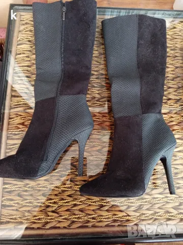 Дамски ботуши на висок ток.Размер 37-38 номер.