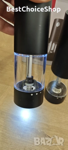 Комплект електрически мелници за сол и пипер със зарядна станция, снимка 3 - Аксесоари за кухня - 53375867