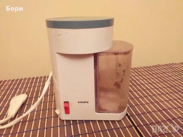 Кафемелачка KRUPS на степени.