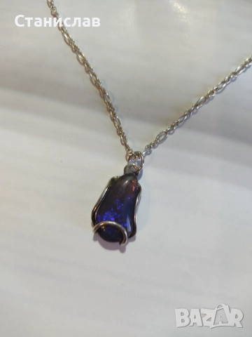 Сребърно колие с едър Австралийски опал