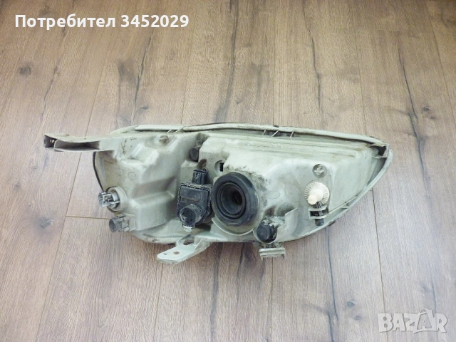 Десен фар за хонда сивик 6, снимка 4 - Части - 52349566