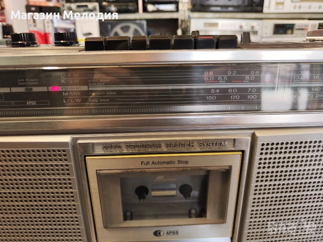 Радиокасетофон SHARP GF-6060 В отлично техническо и визуално състояние., снимка 9 - Радиокасетофони, транзистори - 51879177