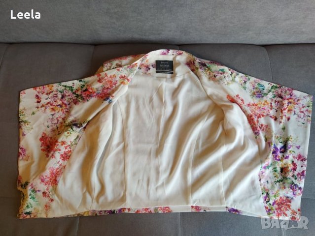 Дамско сако/блеайзър Bershka, снимка 4 - Сака - 28890529