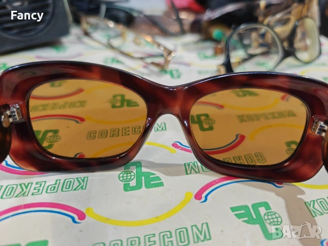 Оригинални слънчеви очила Gianni Versace, снимка 7 - Слънчеви и диоптрични очила - 53358508