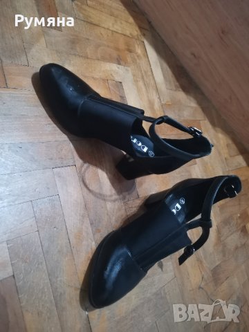 Дамски обувки , снимка 1 - Дамски обувки на ток - 43910824