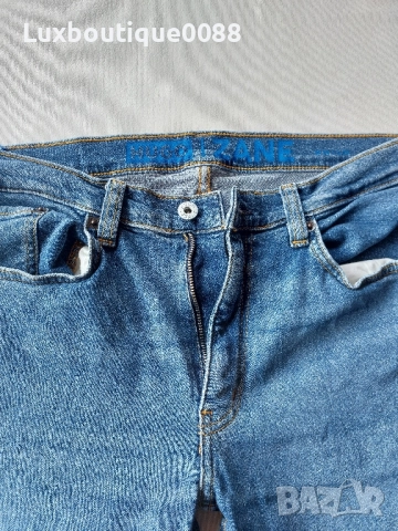 Използвани в отлично състояние дънки Hugo 32/32, снимка 5 - Дънки - 51946747