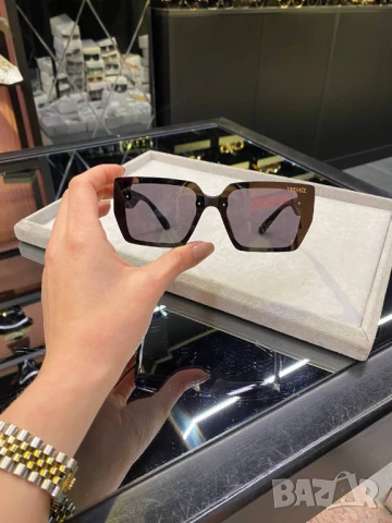 очила с черен обикновен калъф и ув защита versace, снимка 3 - Слънчеви и диоптрични очила - 51428567