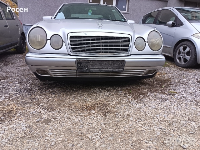 Предна броня за Мерцедес, снимка 3 - Части - 52395689