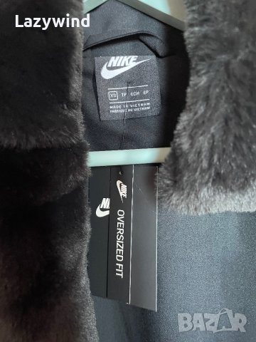 Палто с косъм Nike, снимка 3 - Палта, манта - 42989283