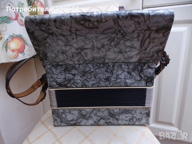 Акордеон Велтмайстер 12 баса, снимка 6 - Акордеони - 52811768