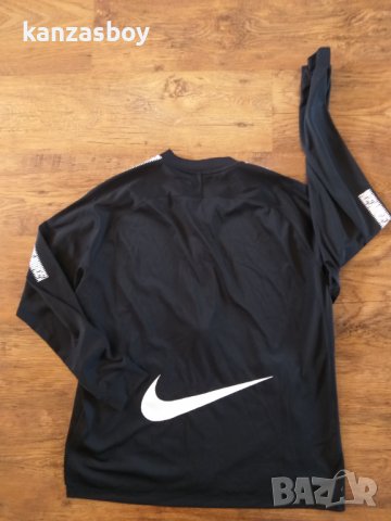 nike - страхотно мъжко горнище ХЛ-размер, снимка 3 - Спортни дрехи, екипи - 39972546