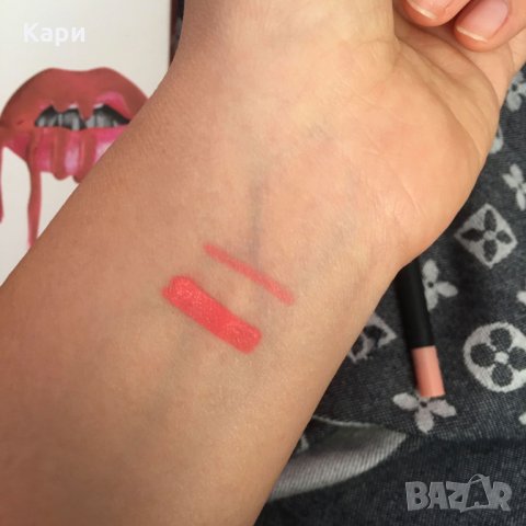 Kylie Jenner комплект от молив и червило за устни - матиращо, снимка 3 - Декоративна козметика - 28244496