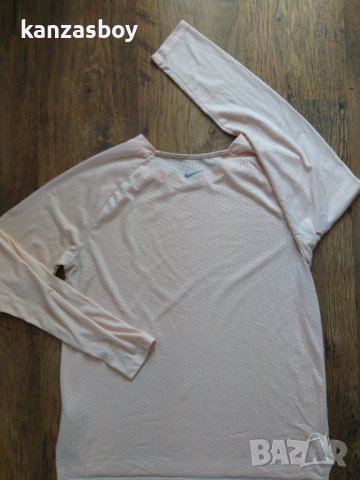  Nike W NK BRTHE TAILWIND TOP - страхотна дамска блуза, снимка 9 - Блузи с дълъг ръкав и пуловери - 39641297