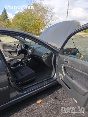 Хонда Акорд 2.4 V TEC, снимка 14 - Автомобили и джипове - 52262458