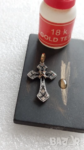 Стар златен 18к кръст с инкрустирани натурални диаманти и сапфир-диамант,злато, снимка 5 - Колиета, медальони, синджири - 51201975