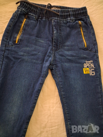 Зимни дънки за момченце на 7-8 години