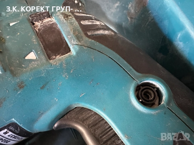 Електрически перфоратор Makita HR2470, 780 W, 2.4 J, с куфар, снимка 6 - Други инструменти - 52934090