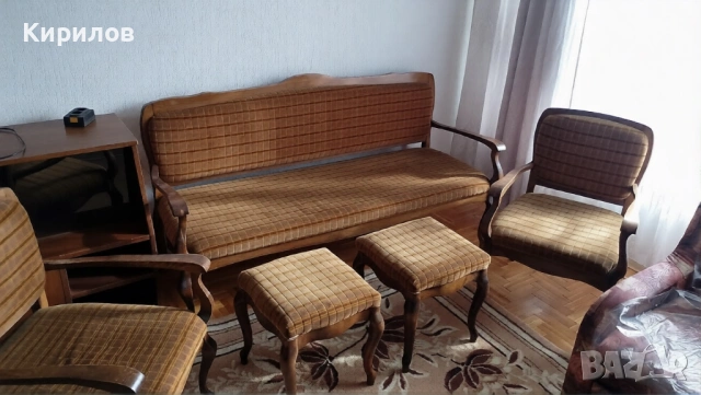 Ретро канапе с фотьойли и табуретки, орех