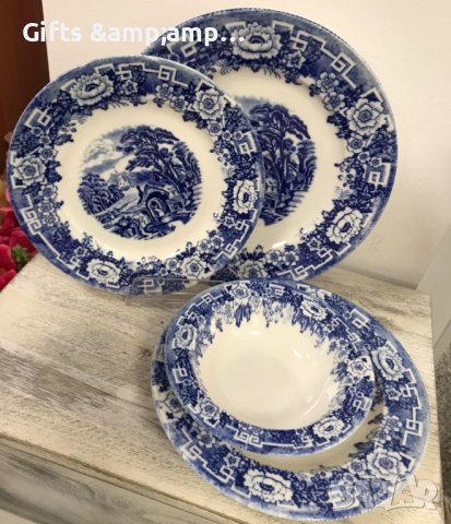 Порцеланов сервиз за хранене в синьо - 24 части