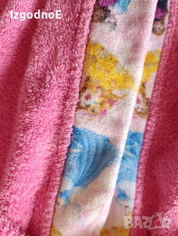 6-8г Български памучен халат Елза и Ана Frozen , снимка 7 - Хавлии и халати - 50603439