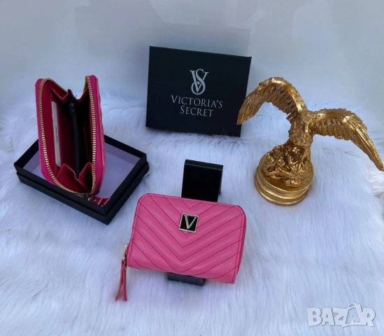портмонета в кутя victoria's secret, снимка 5 - Портфейли, портмонета - 51450831