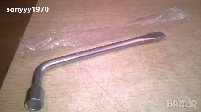 17мм ключ за гуми-усилен, снимка 2 - Аксесоари и консумативи - 27414713