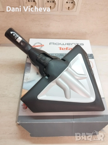 Триъгълна четка за прахосмукачка, Rowenta, снимка 3 - Прахосмукачки - 52812950
